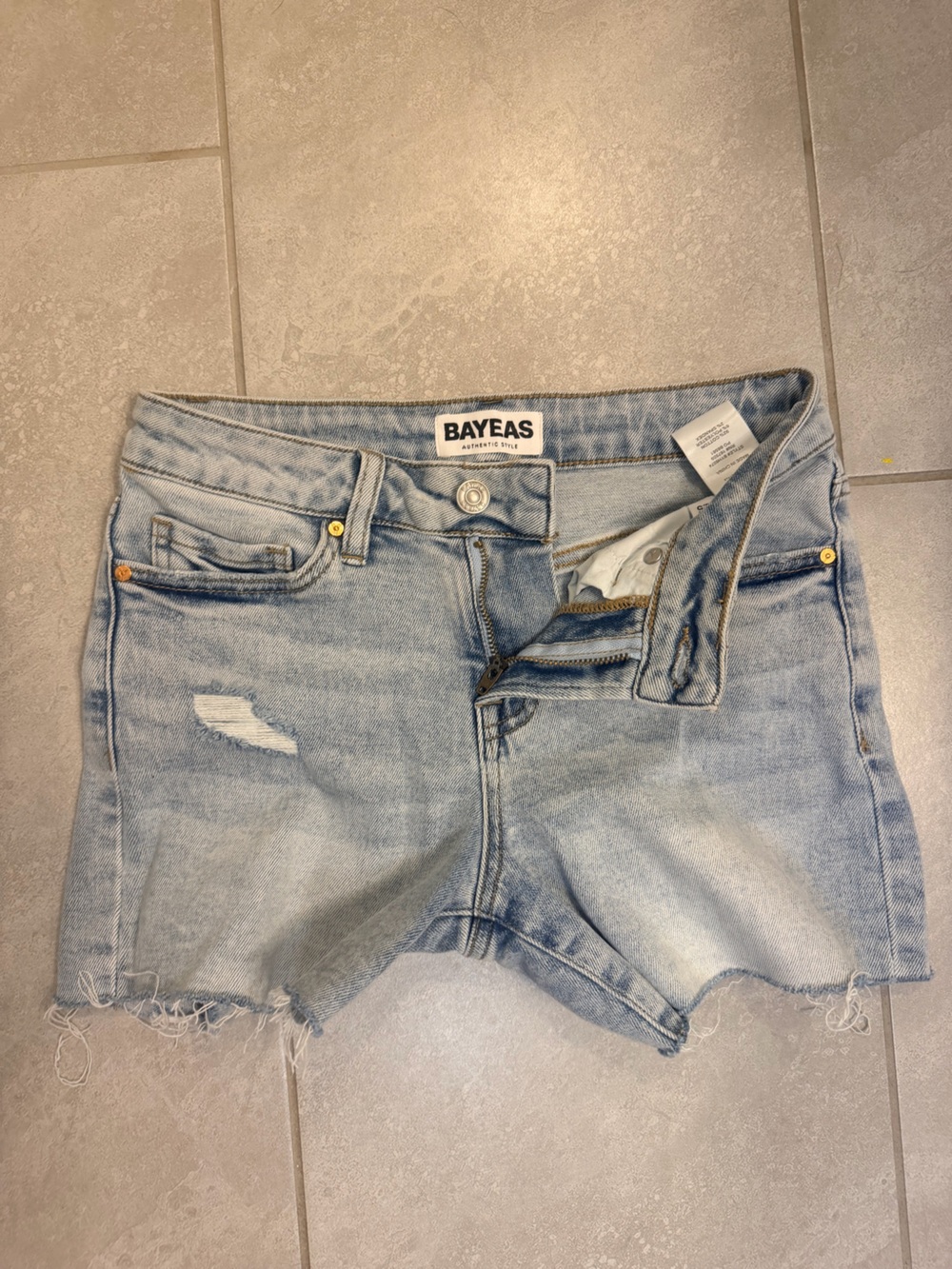 Bayeas Women’s Light Wash Distressed Denim Shorts